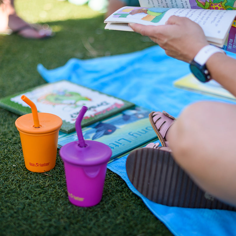kid-s-sippy-cup-and-wide-water-bottle-set-l4 10oz_kids_cups_straw_reading_blanket_square.jpg