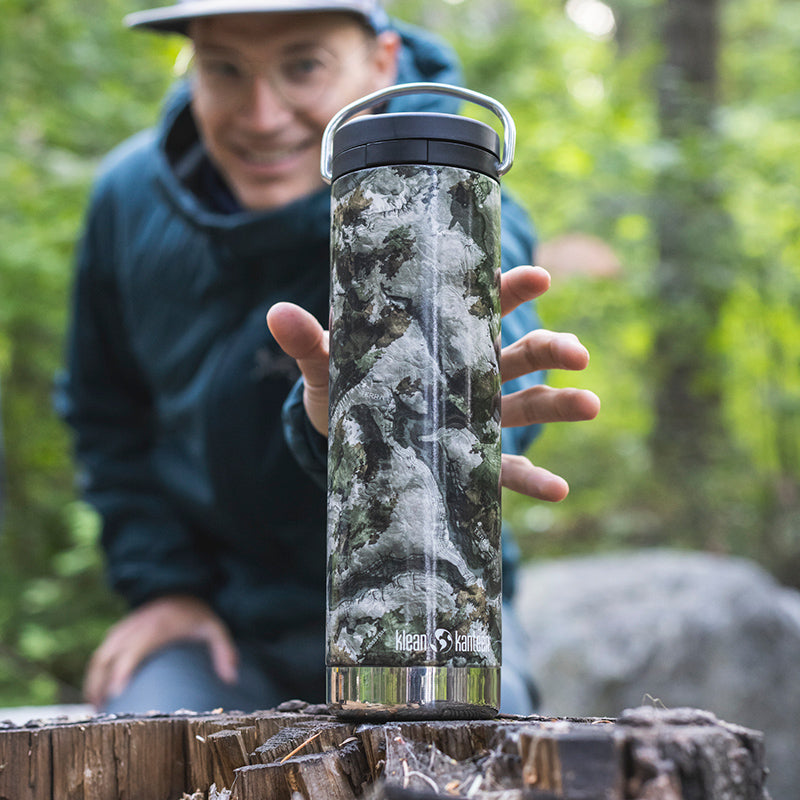 20oz-tkwide-with-cafe-cap-mossy-oak-h0 20oz_bottle_twist_mossyoak_terragila_closeup_square.jpg
