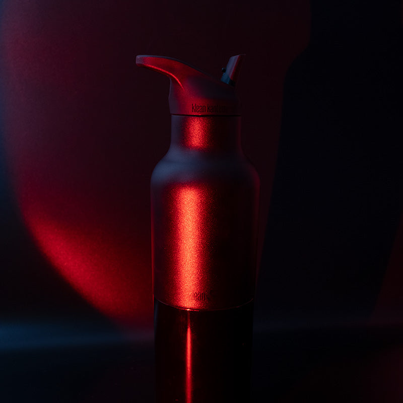 20oz-rise-classic-may-the-4th-l9 20oz_rise_classic_may_the_fourth_starwars_black_bottle_redglow_square.jpg