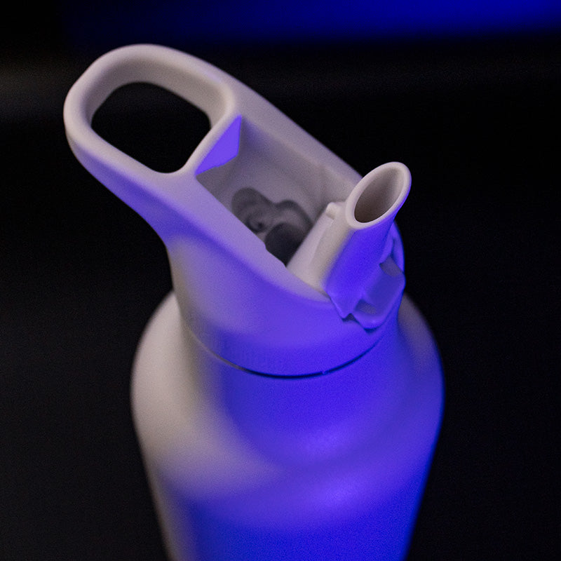 20oz-rise-classic-may-the-4th-l9 20oz_rise_classic_may_the_fourth_starwars_white_bottle_flipseal_square.jpg