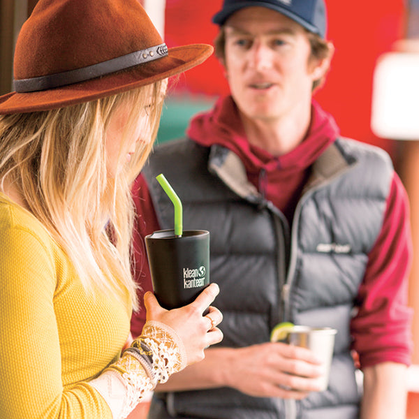 tumbler-straw-lid-with-straw-q2 K16VSSC-SB-guy-girl_style_9a499e23-5b7a-4a0d-b42e-d1b4b02627b2.jpg