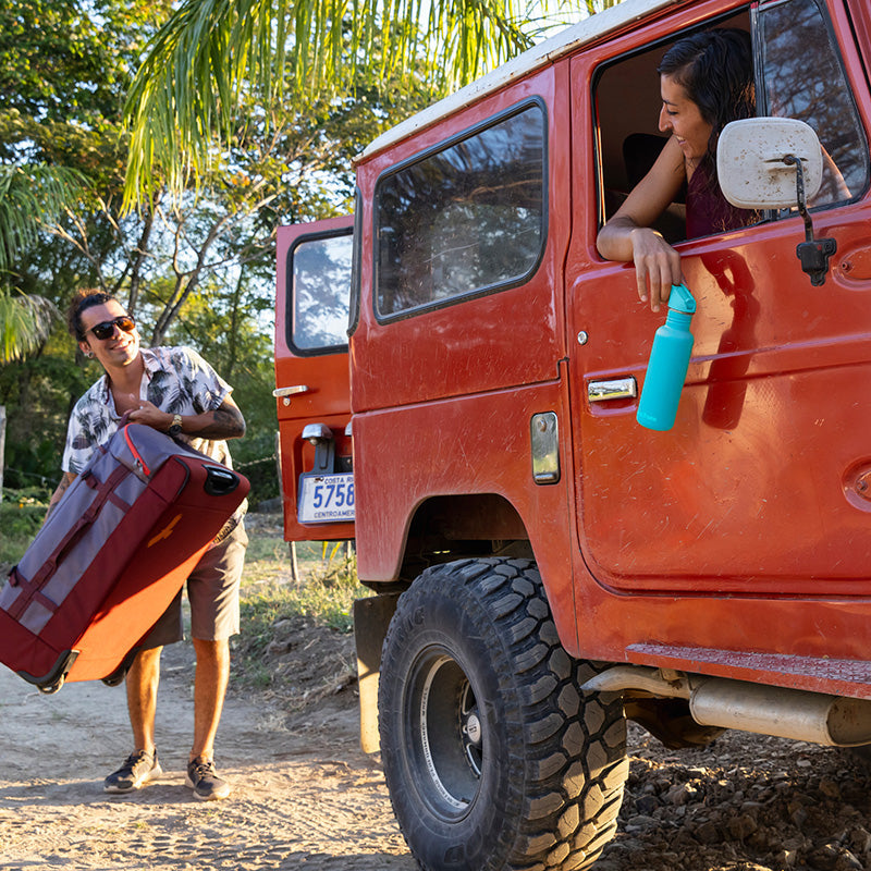 18oz-classic-with-flip-seal-sport-cap-z7 classic_18oz_flip_seal_baltic_jeep_packing_window_square.jpg