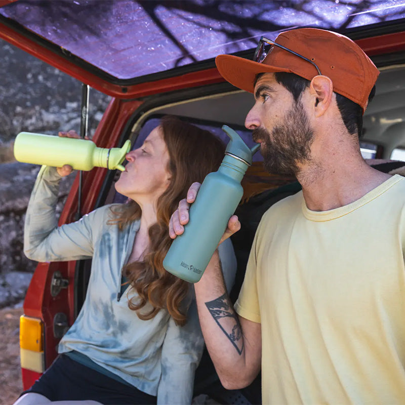 classic-flip-seal-sport-cap-no-straw-k5 classic_27oz_flip_seal_couple_tailgate_tip-sip_square.jpg