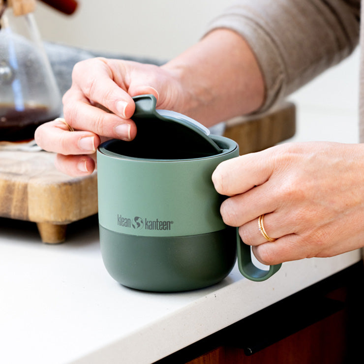 flip-lid-l9 rise_flip_lid_large_coffee_mug.jpg