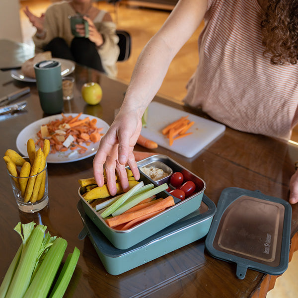 55oz-rise-food-box-big-meal-e7 rise_food_lunch_box_big_meal_veggie_dividers_square.jpg