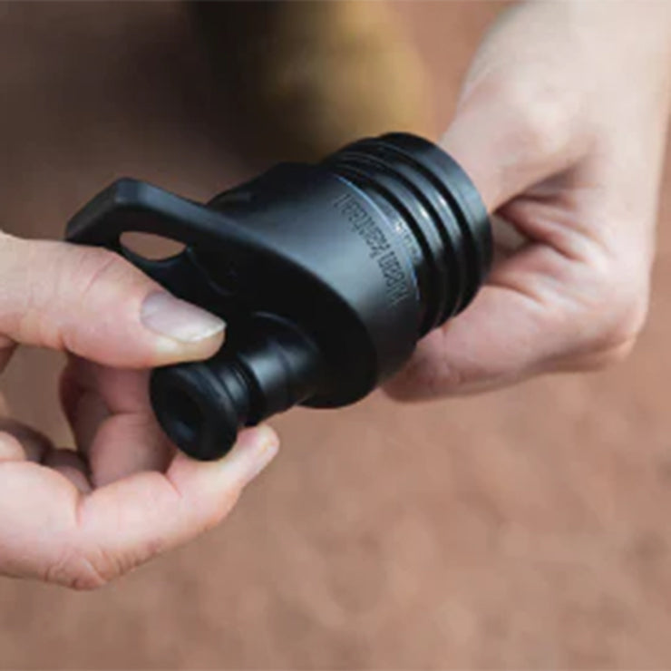 sport-cap-maintenance-kit-g9 sport_cap_maintenance_kit_pull_valve_out_lifestyle.jpg